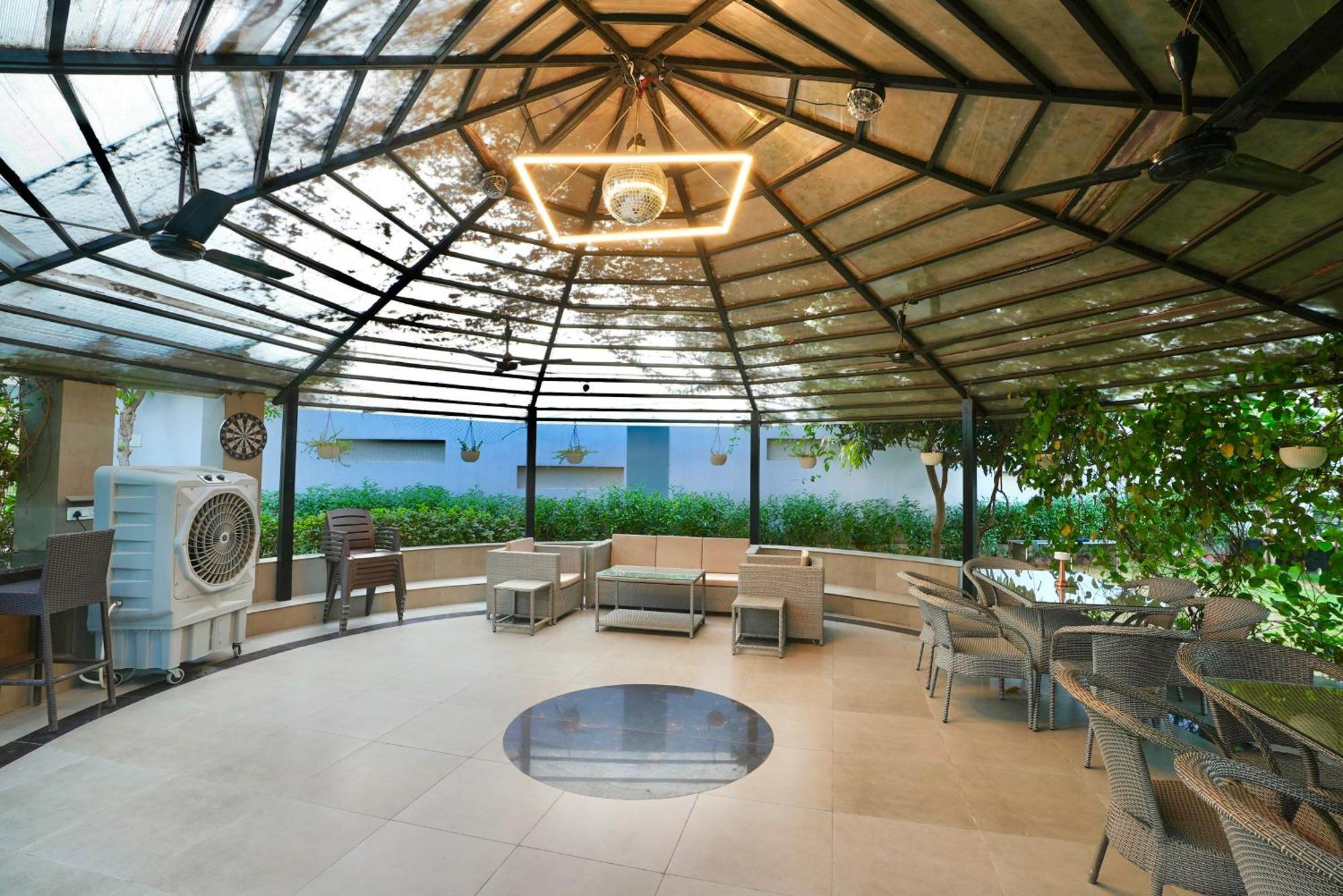 Farm The Retreat - With Private Pool Villa Manesar Bagian luar foto